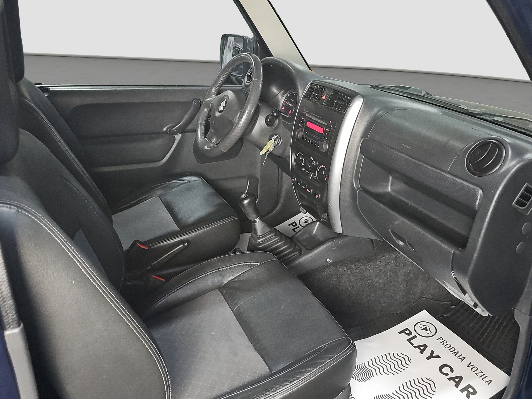 
								Suzuki Jimny full									