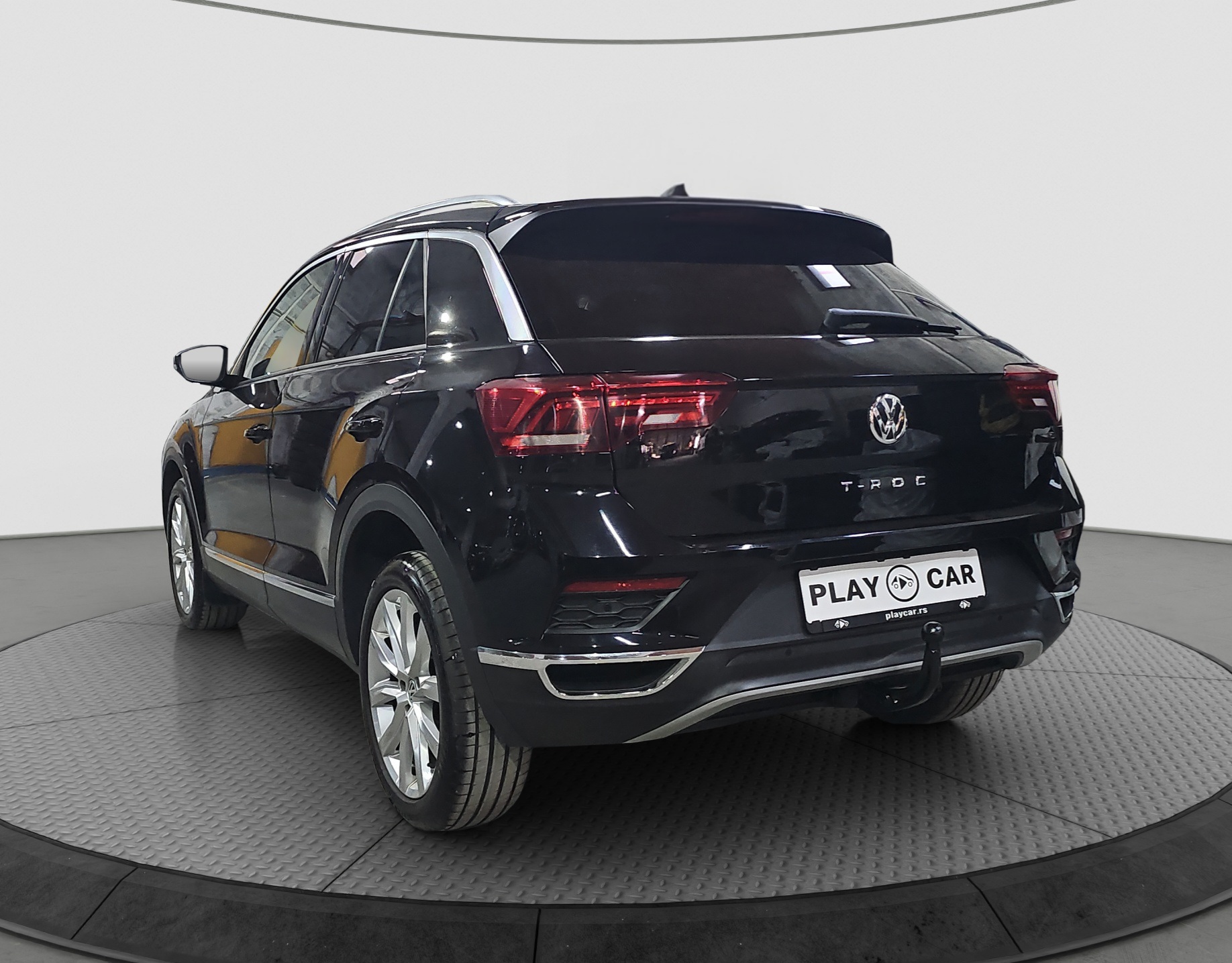 
								Volkswagen T-Roc AUTO/VIRT full									