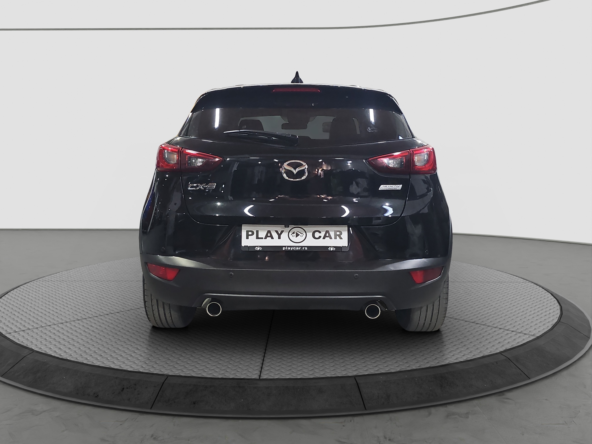 
								Mazda CX-3 AUTO/FU.LL full									