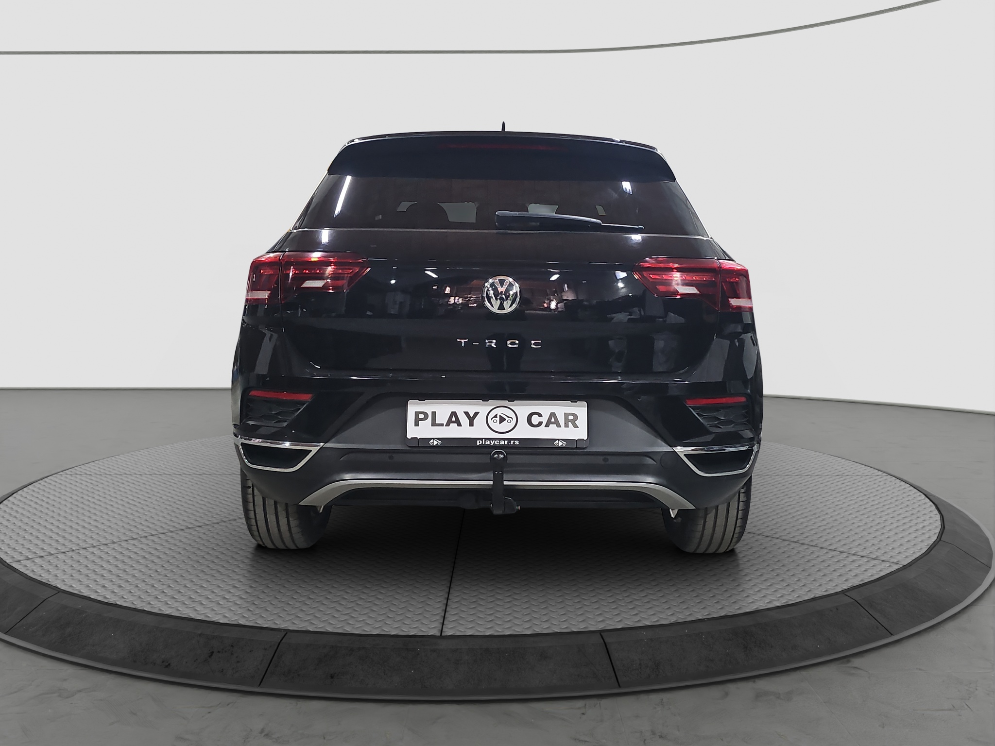 
								Volkswagen T-Roc AUTO/VIRT full									