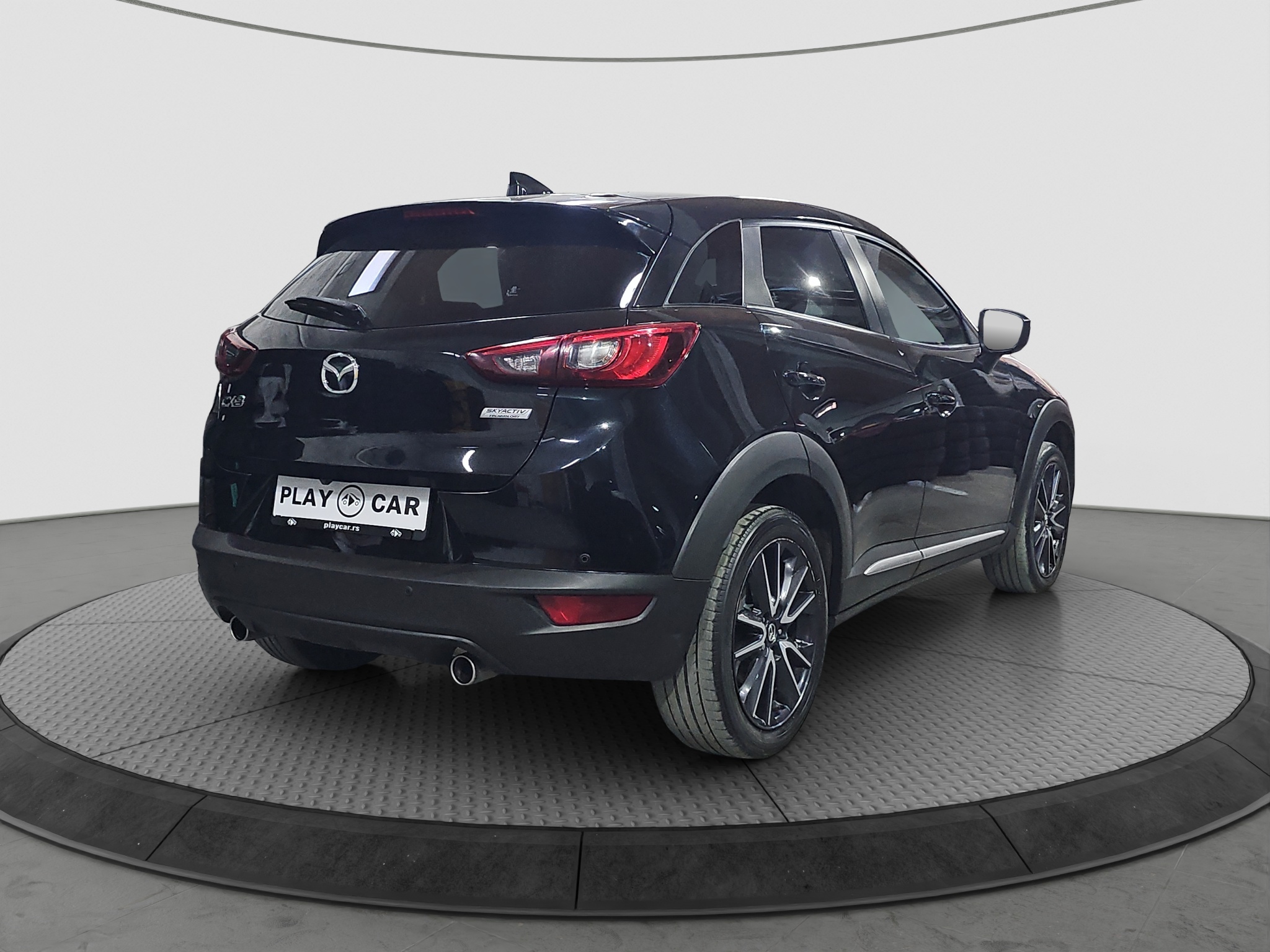 
								Mazda CX-3 AUTO/FU.LL full									