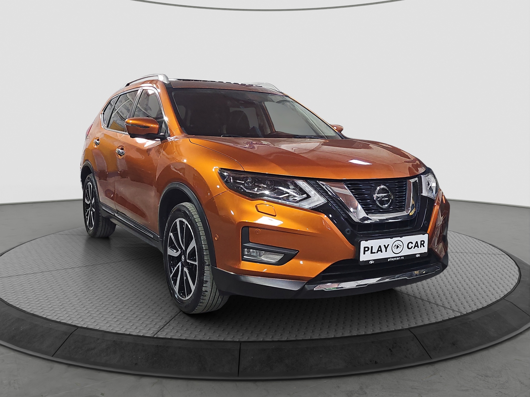 
								Nissan X-Trail TeknaPlus/7sed/AUTO full									