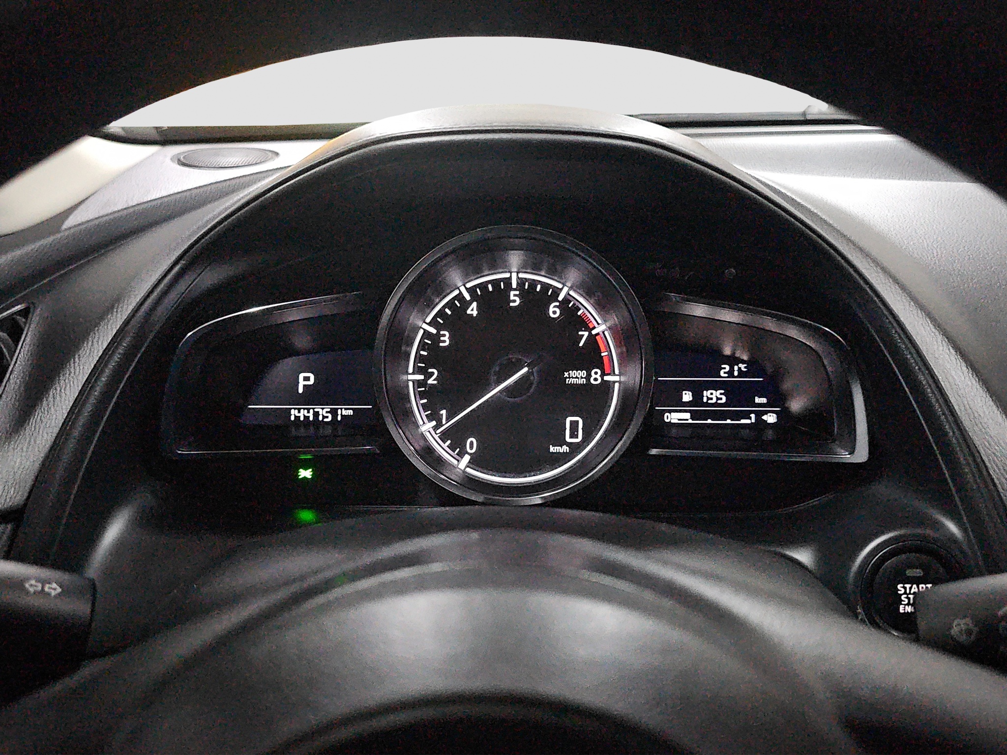 
								Mazda CX-3 AUTO/FU.LL full									
