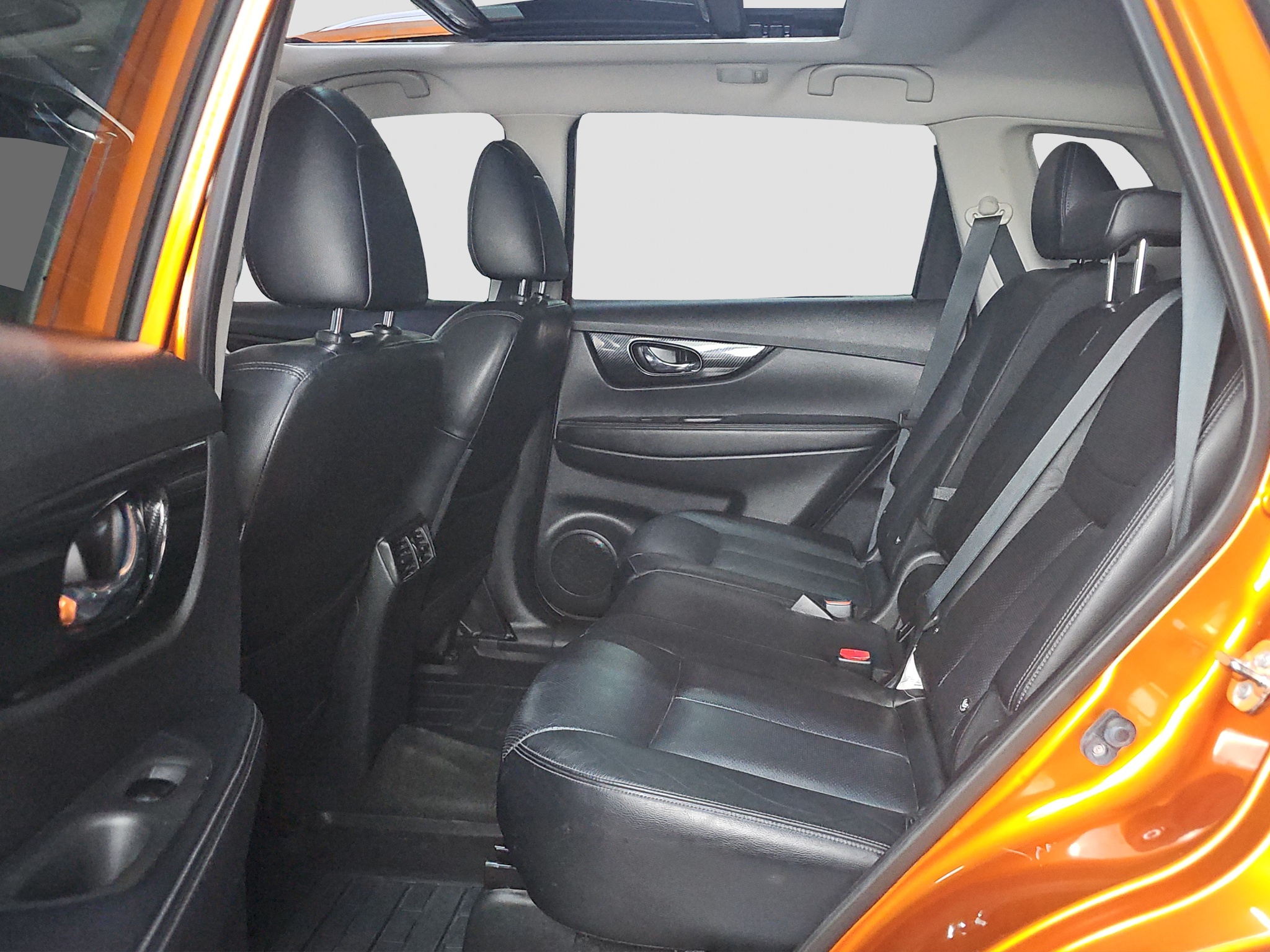 
								Nissan X-Trail TeknaPlus/7sed/AUTO full									