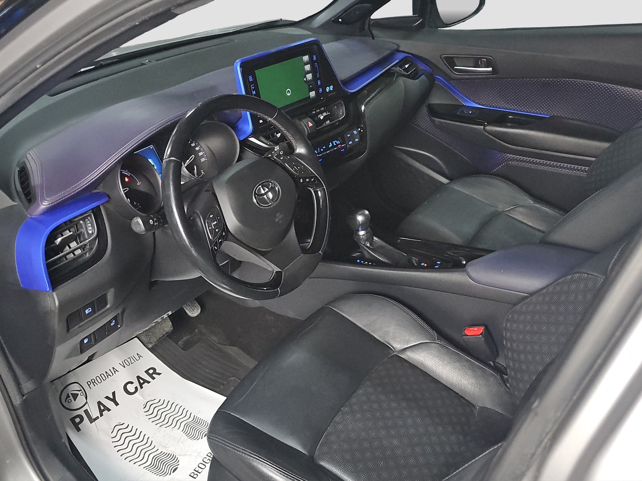 
								Toyota C-HR FU.LL full									